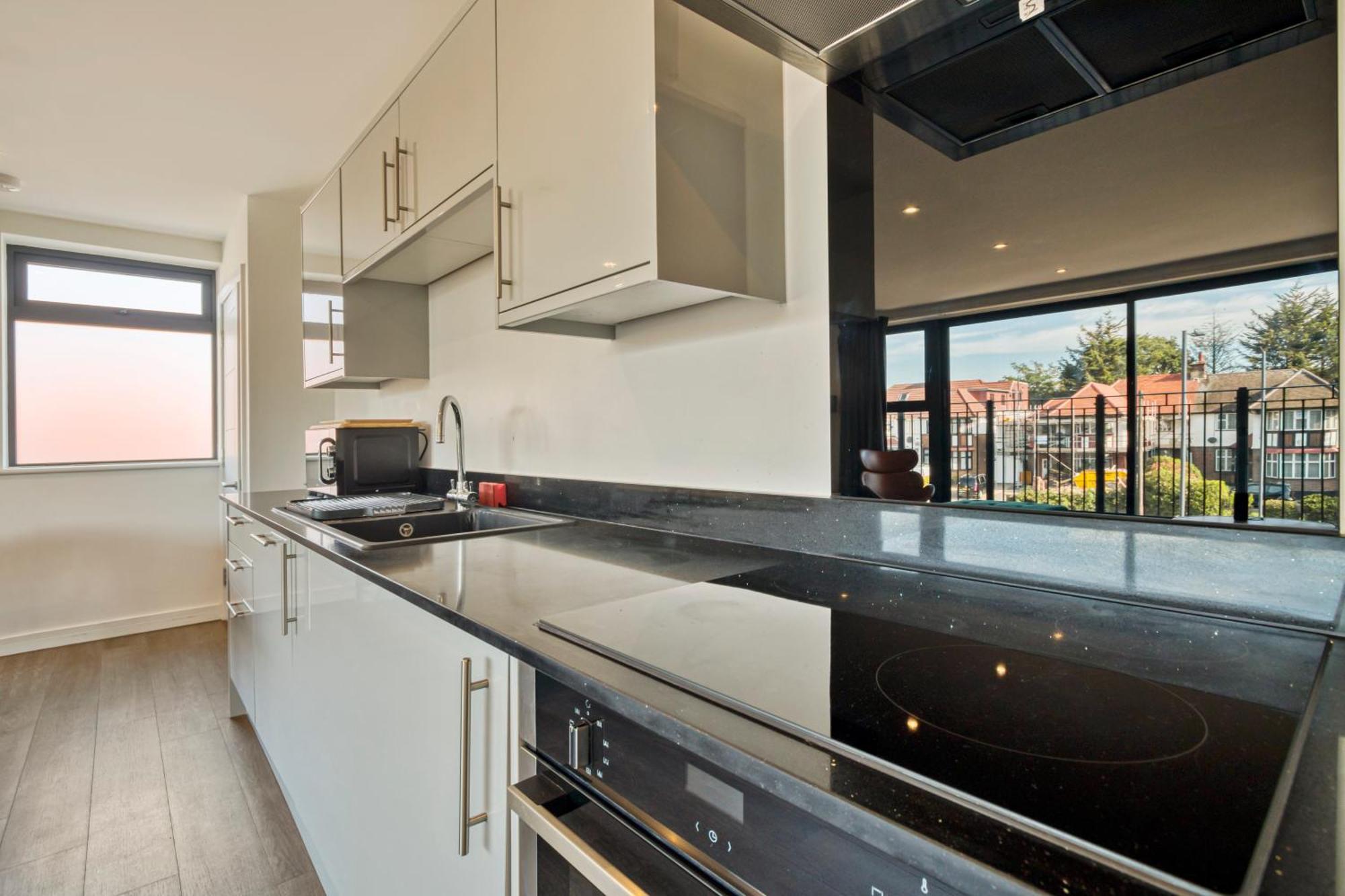 Modern Penthouse In Wembley Lejlighed London Eksteriør billede