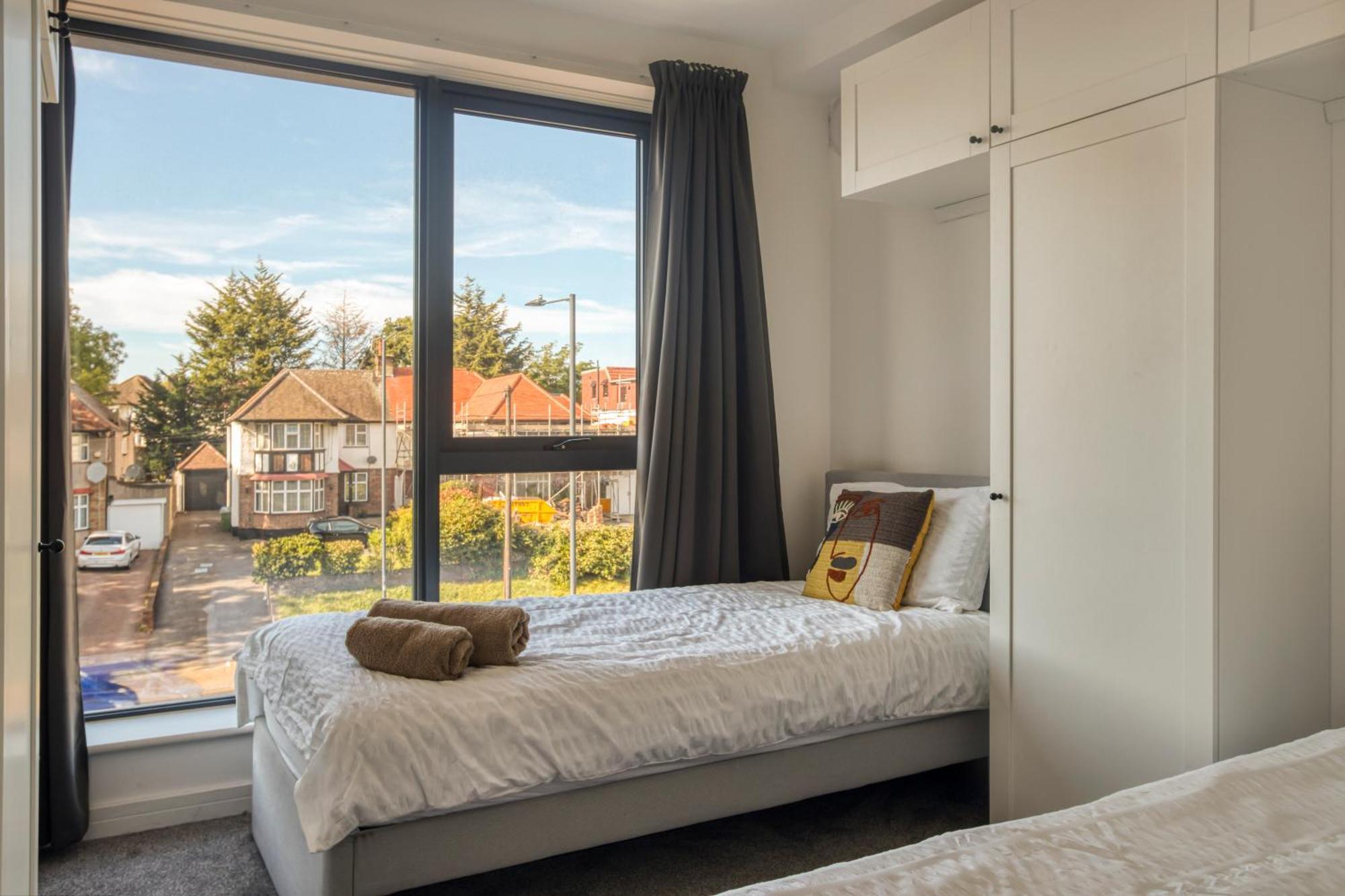 Modern Penthouse In Wembley Lejlighed London Eksteriør billede
